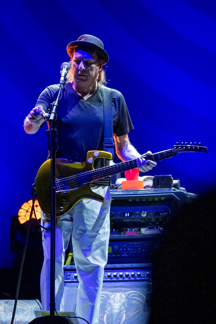 Adrian Belew, guitarrista y cantante de BEATi. Foto de prensa gentileza Ake Music