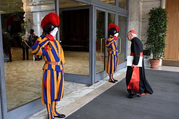 En 15 ocasiones los Cónclaves fueron lejos de Roma y del Vaticano (EFE).