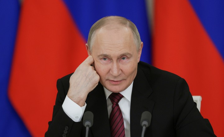 El presidente ruso, Vladímir Putin, declaró ante los medios de comunicación en el Kremlin, en Moscú, Rusia. Foto EFE