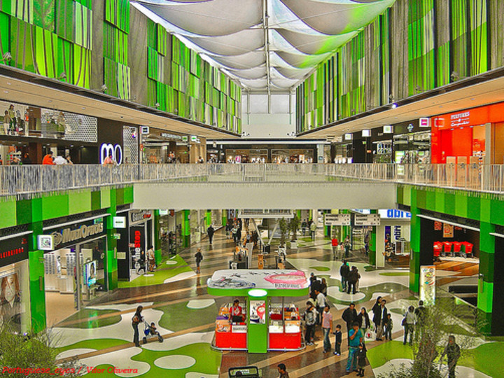Lisboa. Centro Comercial Dolce Vita.