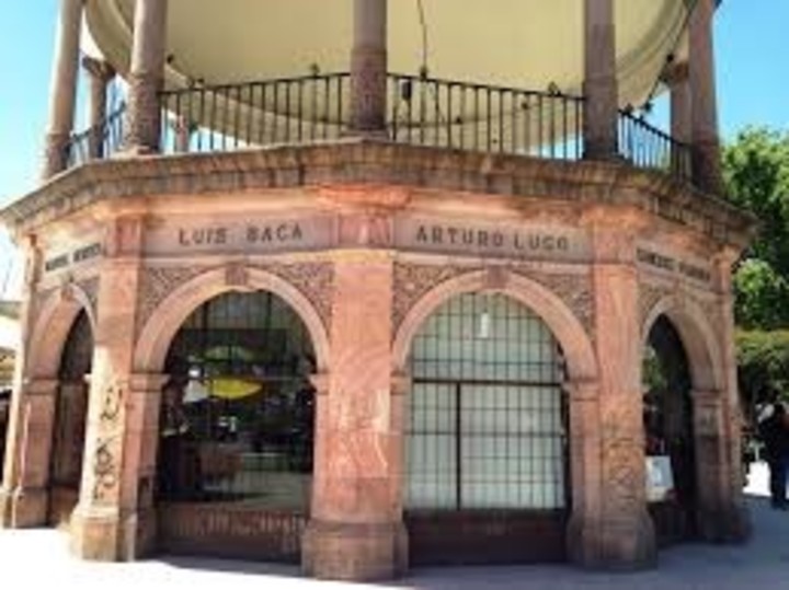Edificio que recuerda al gran músico Arturo Lugo Navarrete en su ciudad de Durango, al noroeste de México.