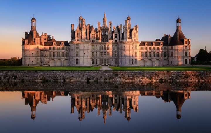 Valle de Loira. Castillo de Chambord, construido en 1519. Inspiró a Disney para la locación de La Bella y la Bestia.