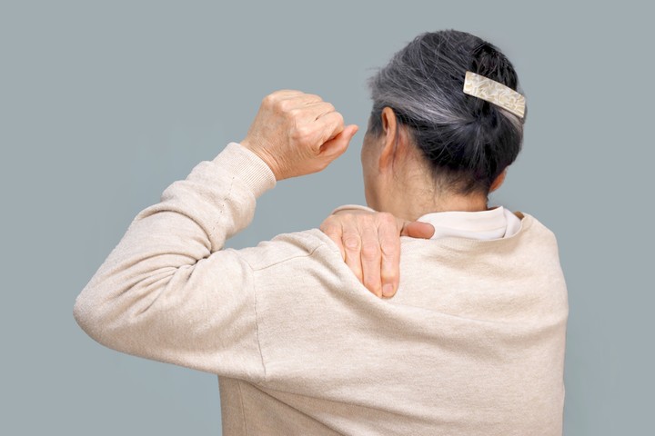 Los principales síntomas son dolores generalizados de más de tres meses de evolución, fatiga, alteraciones del sueño y trastornos cognitivos. Foto Shutterstock.