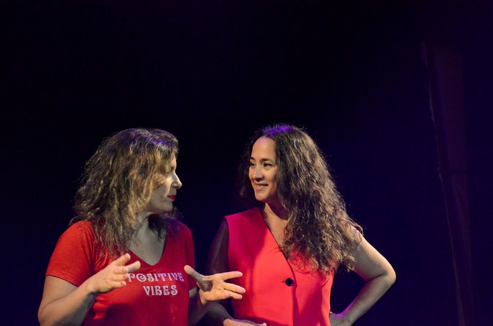 Dalia Gutmann dirige a Julieta Otero en "No me acuerdo las cosas". Foto prensa.