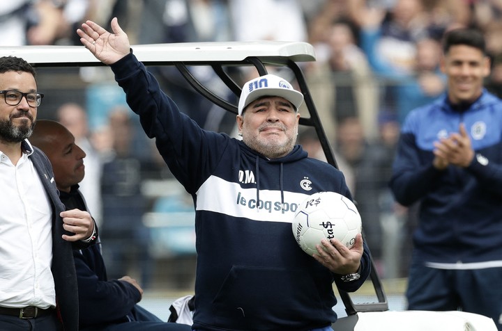 Maradona fue DT de Gimnasia de La Plata hasta su muerte. Foto Alejandro Pagni / AFP.