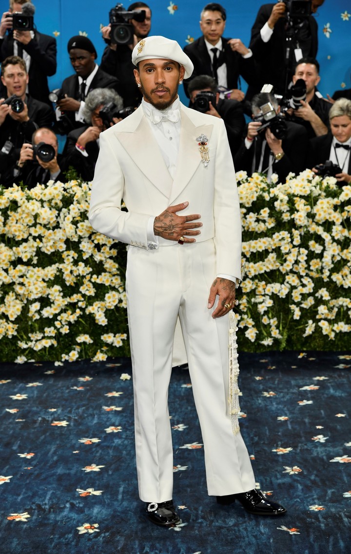 Lewis Hamilton asiste a la gala benéfica del Costume Institute del Museo Metropolitano de Arte. (Foto de Evan Agostini/Invision/AP)