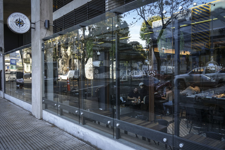 El Genovés está ubicado en un hotel. Foto Constanza Niscovolos  
