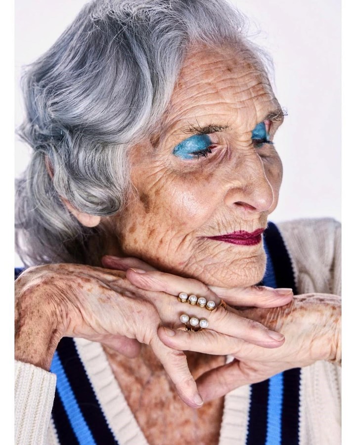 Daphne Selfe obtuvo un récord Guinnes por ser "la modelo más longeva del mundo" (Foto: Instagram @daphneselfe)