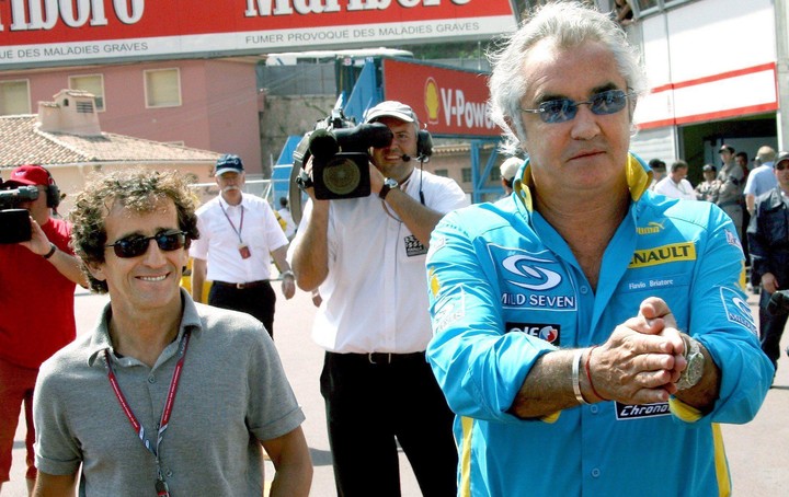Alain Prost junto a Flavio Briatore. Foto EFE/Kerim Okten
