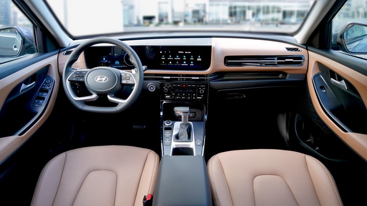 La nueva versión del Hyundai Creta renueva su diseño exterior, interior e incorpora tecnología con asistencias a la conducción.