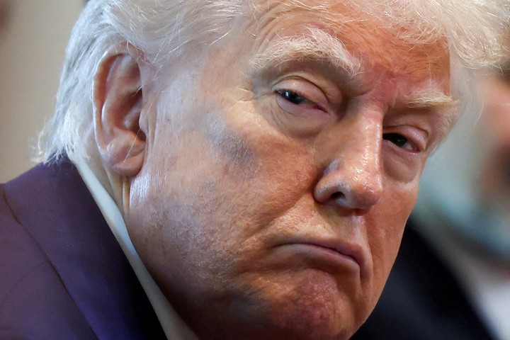 El presidente de Estados Unidos, Donald Trump, celebra una reunión de gabinete en la Casa Blanca en Washington. Foto Reuters