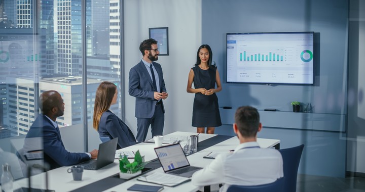 Después de los 50, muchas personas se animan a encarar una etapa laboral distinta. Foto: Shutterstock.