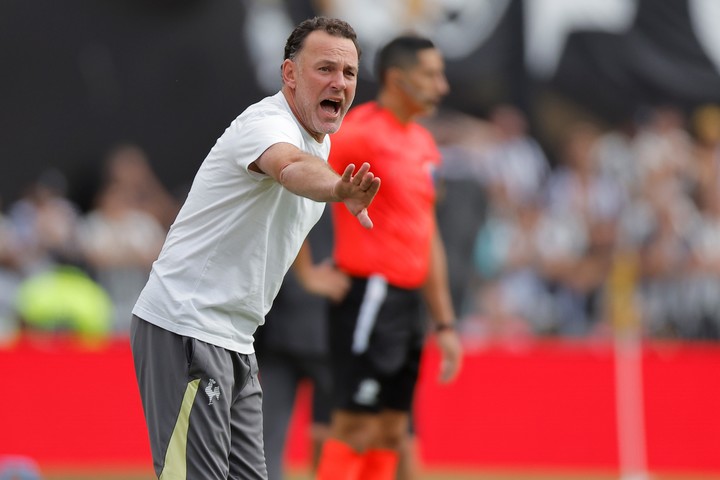 Gabriel Milito llevó a Atlético Mineiro a la final de la Copa Libertadores. EFE/ Juan Ignacio Roncoroni