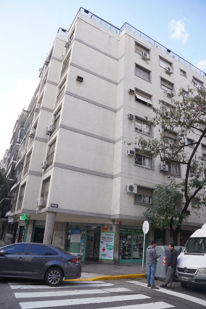 La esquina del edificio tenía un local abajo. Foto Guillermo Rodríguez Adami