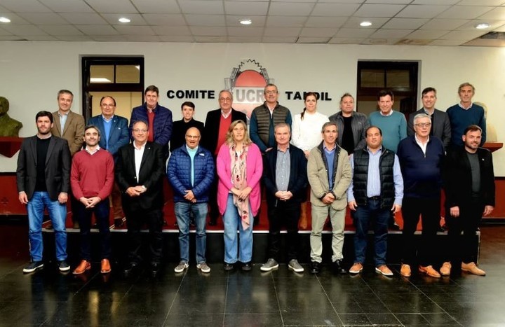 De los 28 intendentes radicales, 17 no podrían reelegir en 2027.
