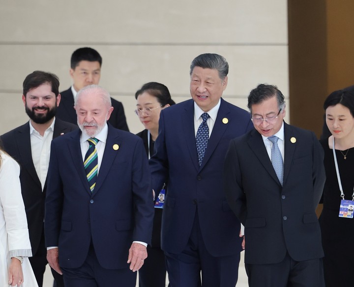 Lula, Petro y Boric en la cumbre de la Celac-China que encabezó Xi Jinping en Beijing, el martes 13
Xinhua