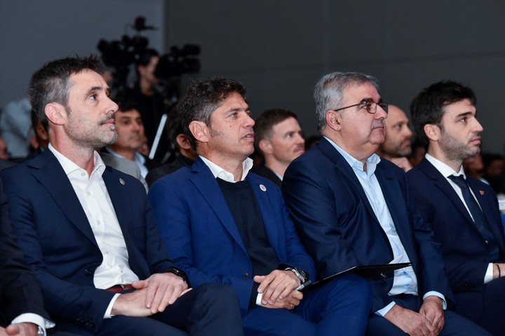 Rogelio Frigerio encabezó un encuentro con otros cinco gobernadores en Paraná. Foto: Prensa