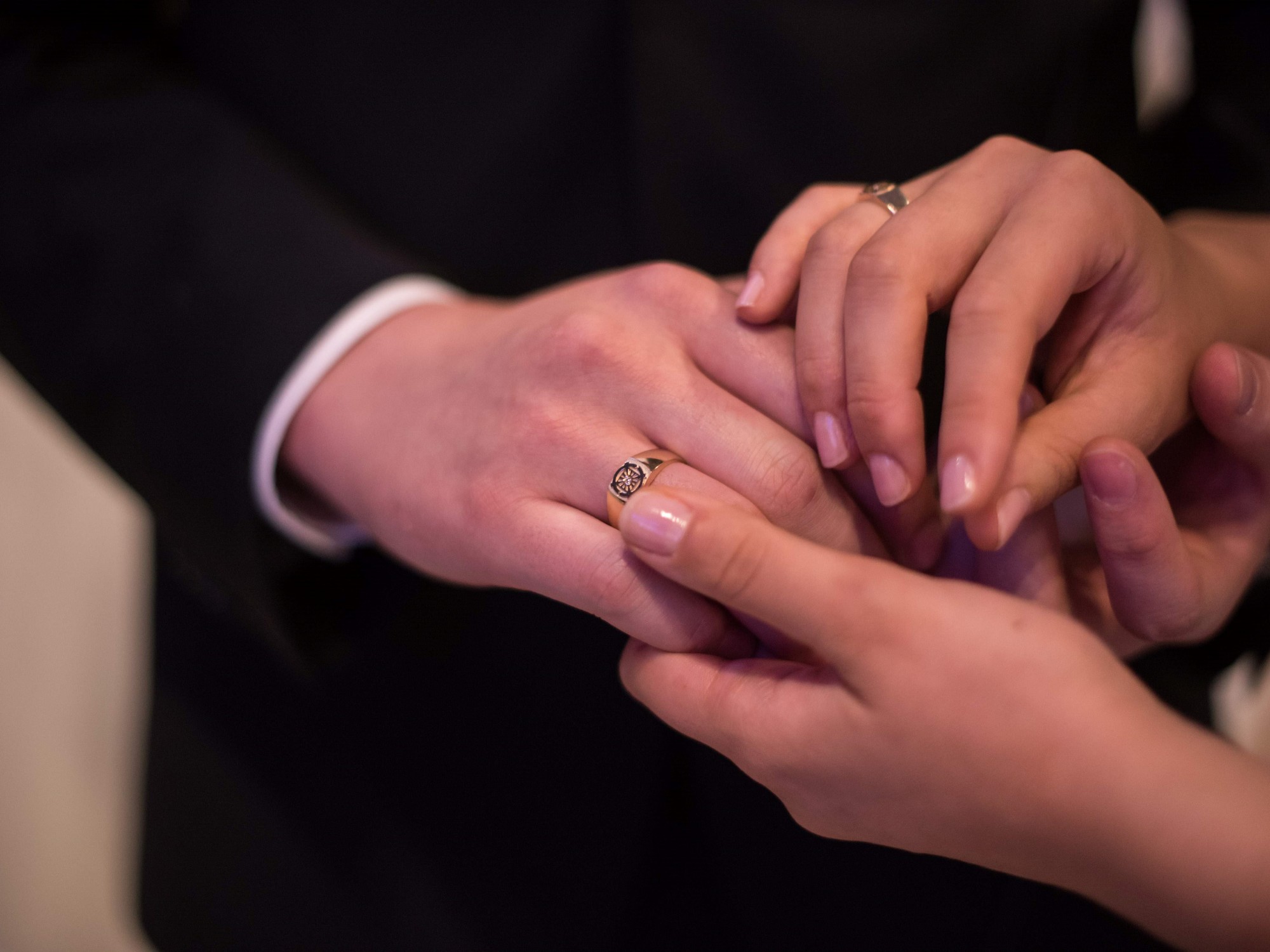 ¿Cuáles son los tipos de matrimonio? El casamiento por Iglesia Católica necesita del Civil primero. Pero es muy escénico, emocionante. Como el del músico Ariel Puchetta.