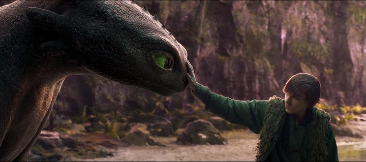 Chimuelo e Hipo en la versión con actores de "Cómo entrenar a tu dragón".