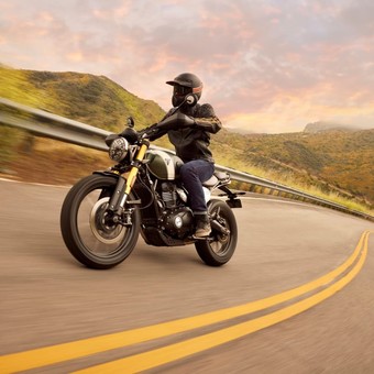 Análisis de la Triumph Speed 400 y Scrambler 400x: cómo andan las motos más accesibles de una marca premium