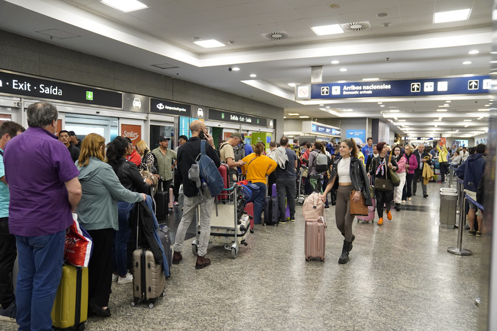 La medida de fuerza prevista para el 10 de junio se llevará a cabo en Aeroparque y en Ezeiza. Foto Maxi Failla