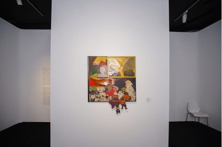 Son obras de la colección de Eduardo Costantini, presente en el acto homenaje con familiares y miembros de la fundación que custodia su legado, y aportó una pieza. Las dos restantes, poco vistas, pertenecen a colecciones privadas.