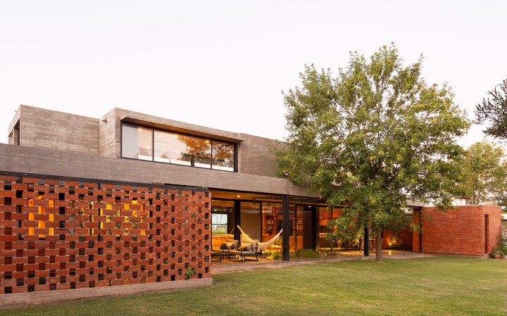 Se intercalan espacios construidos con un total de 7 patios con vegetación. Foto: Ramiro Sosa