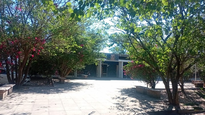 Escuela Media Gobernador Piedrabuena, de Tucumán.