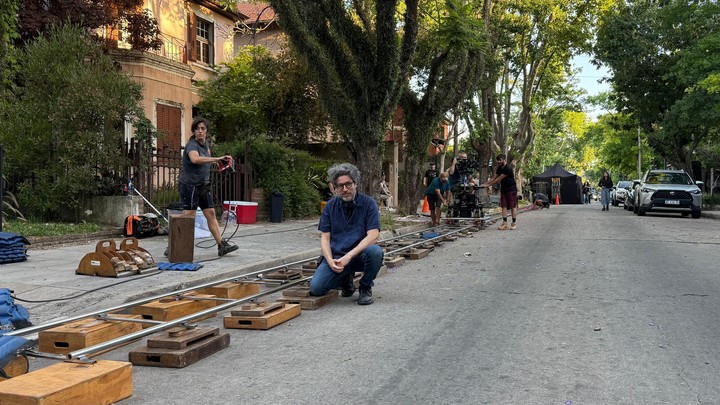 Record de vías: 55 metros, más de media cuadra para un travelling de la historia "Noche de suerte".