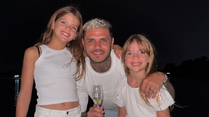 Aseguran que Mauro Icardi cambió de planes y no festejará el Día del Padre con sus hijas: los motivos