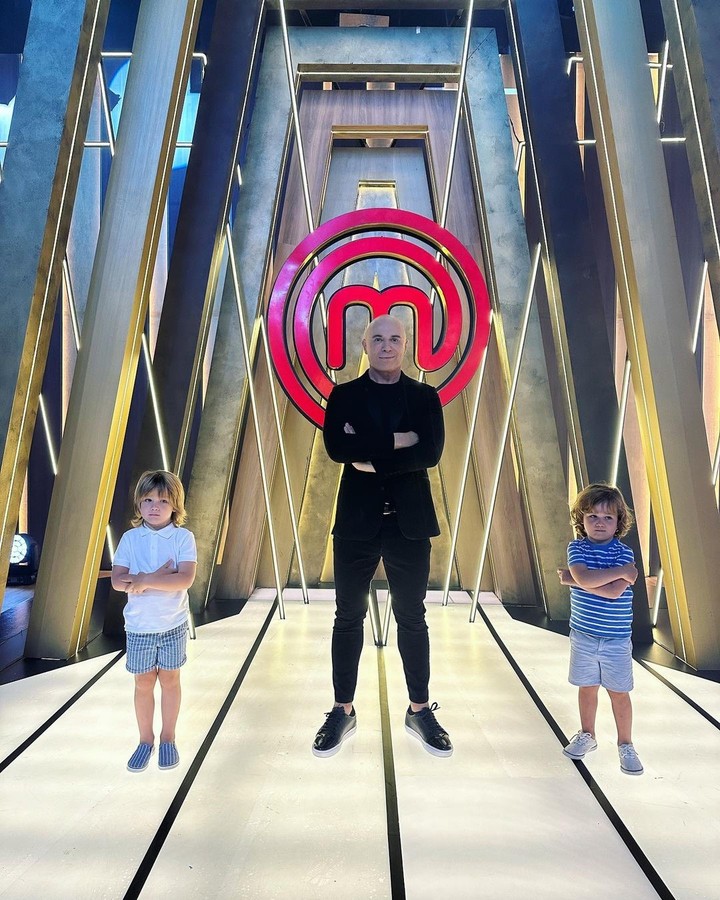 Germán Martitegui y sus hijos.