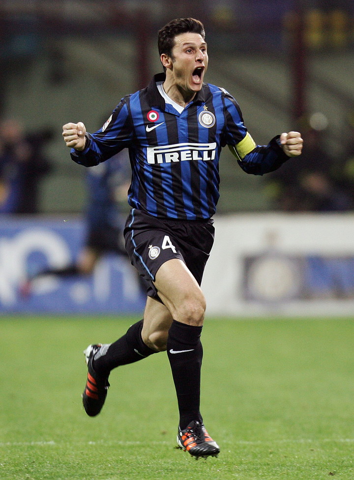 Javier Zanetti, el argentino que más partidos jugó en la historia de Inter, hoy es vicepresidente en la actualidad. Foto: EFE/ MATTEO BAZZI