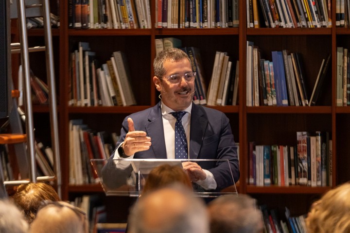 Mariano de Paco, consejero de Cultura, Turismo y Deporte de la Comunidad de Madrid, en el Malba. Foto Iberia