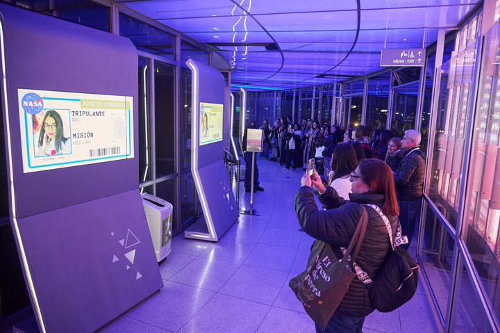 Una historia de amor Taylor Jenkins Reid presentada en el Planetario. Foto: Martín Bonetto.