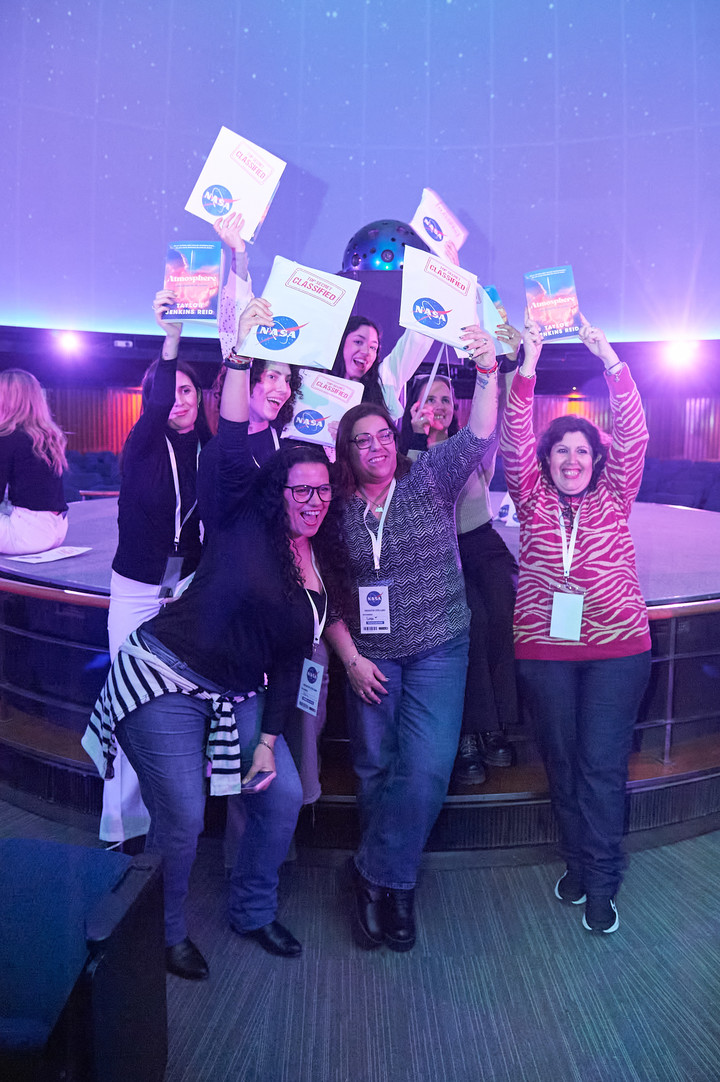 Una historia de amor Taylor Jenkins Reid presentada en el Planetario. Foto: Martín Bonetto.