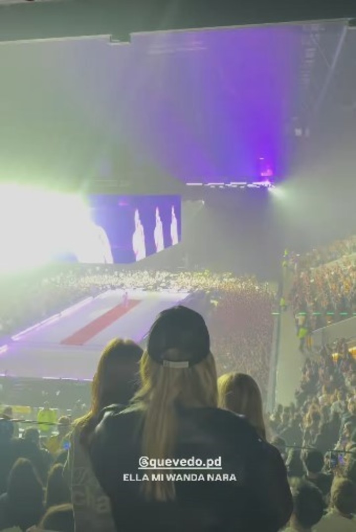 Wanda Nara en el show de Quevedo en el estadio Movistar Arena. | Foto: Instagram