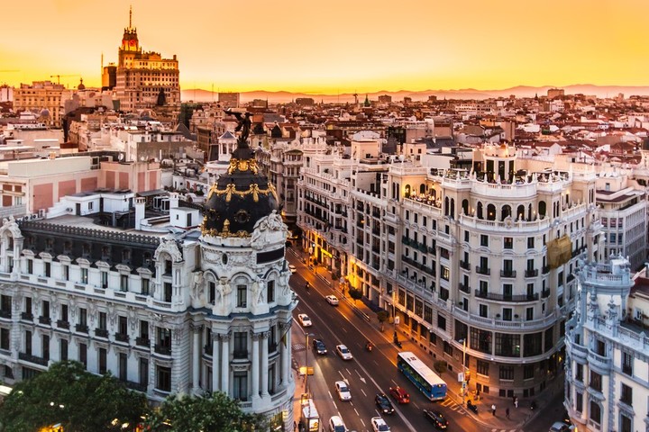 Panorámica de La Gran Vía en Madrid. Foto Shutterstock