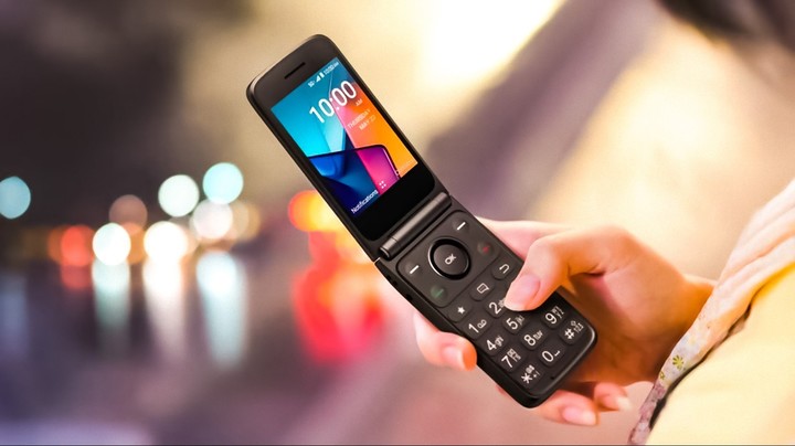 Los teléfonos fantasma con teclado físico y sin pantalla táctil.