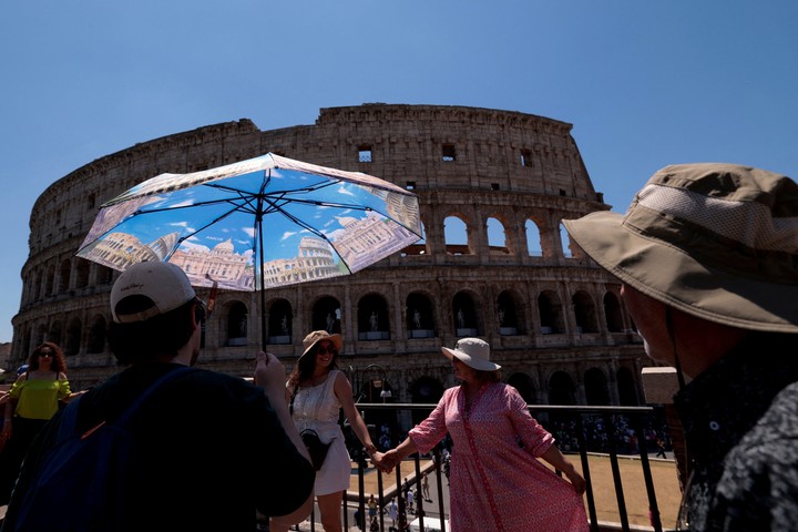Sol sofocante en el coliseo, en Roma. Foto: Reuters