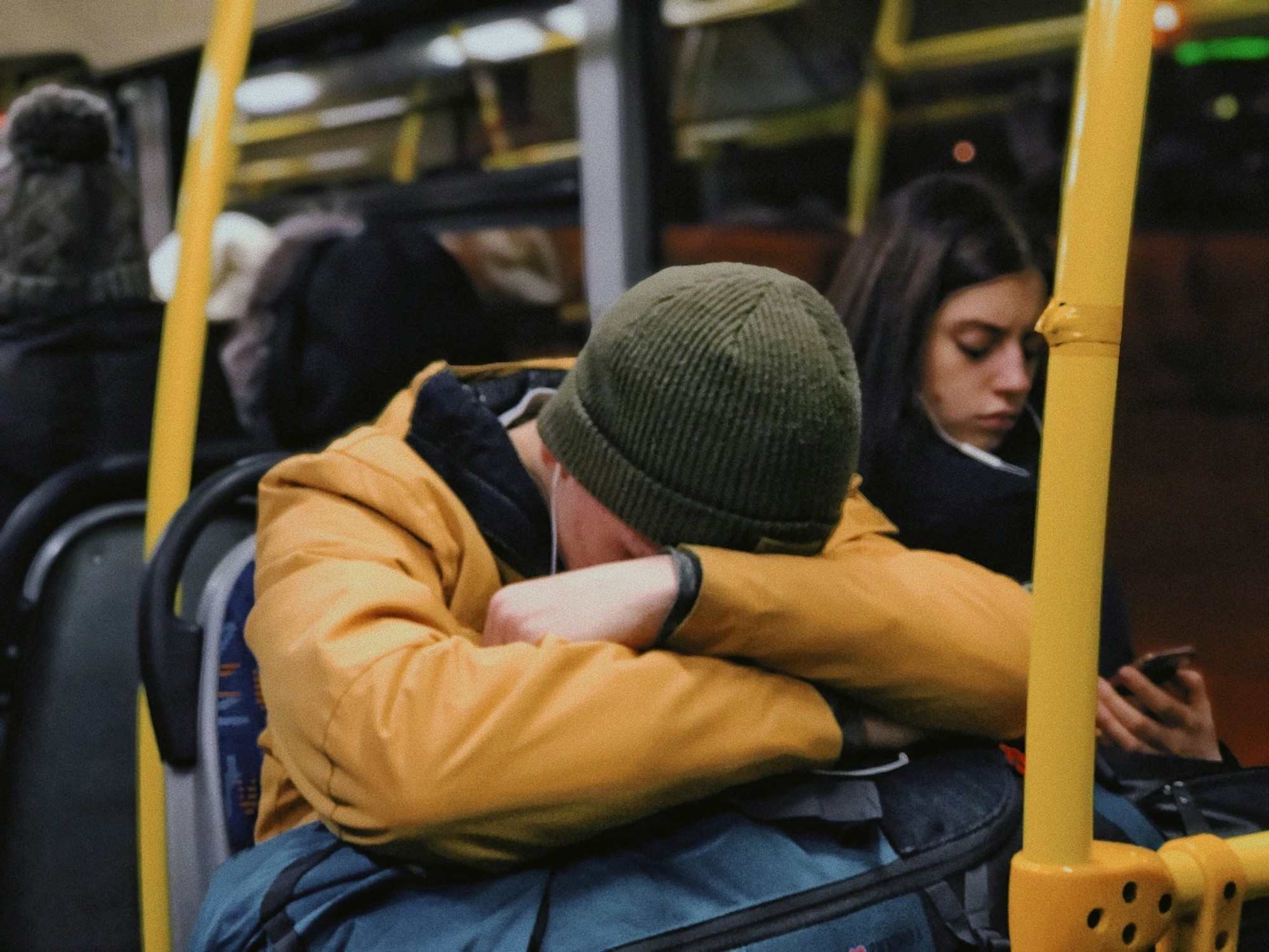 El síndrome de las piernas inquietas está relacionada con nuestros niveles de hierro. Foto: Unsplash