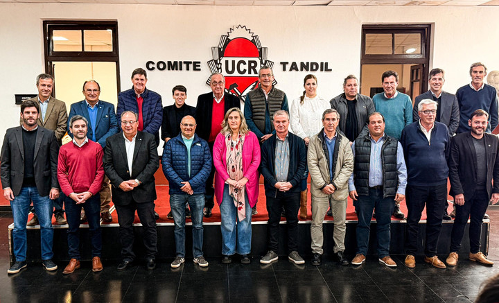 Los 27 intendentes radicales de la Provincia de Buenos Aires.
