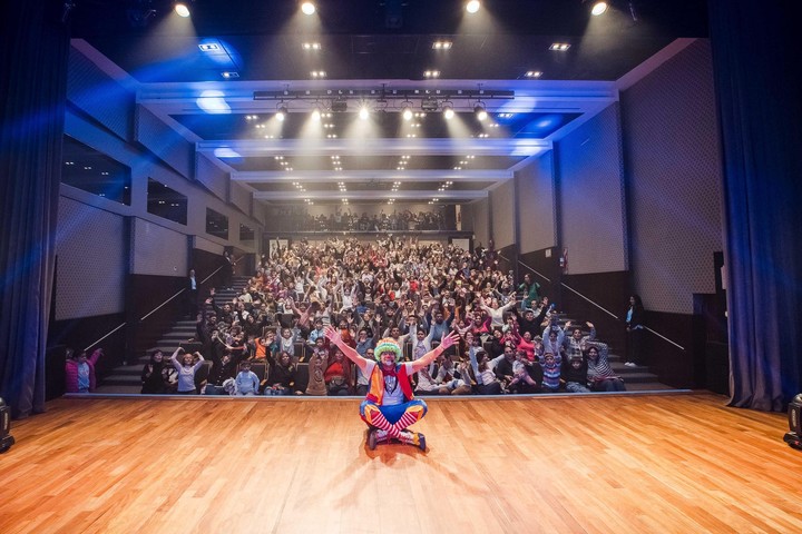 Filito Show, en una de sus presentaciones teatrales.
