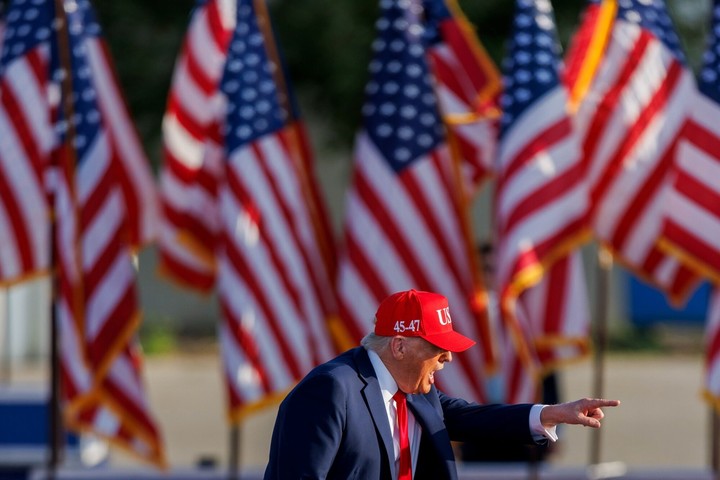 Trump deberá ahora convencer a los etadounidenses que esta ley es buena. Foto: Bloomberg
