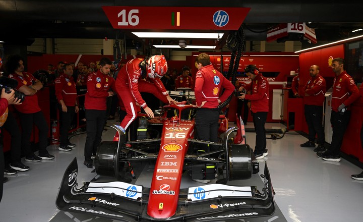 Las Ferrari largarán desde la tercera fila. Foto: REUTERS / Jaimi Joy.