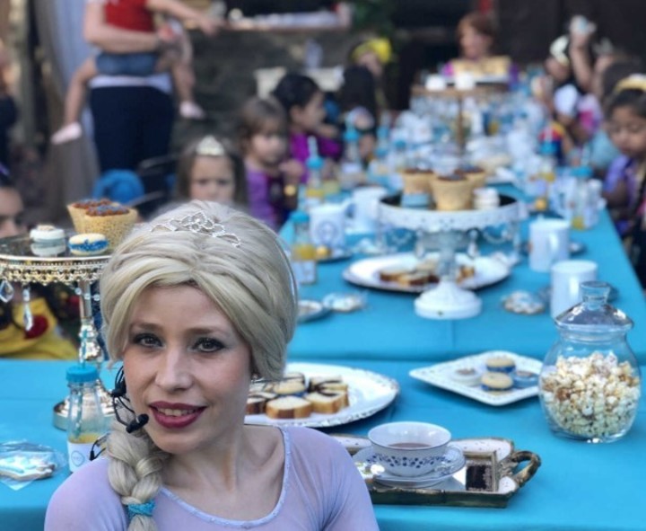 Una merienda temática con princesas para encender la magia. Foto: Esencia Eventos.