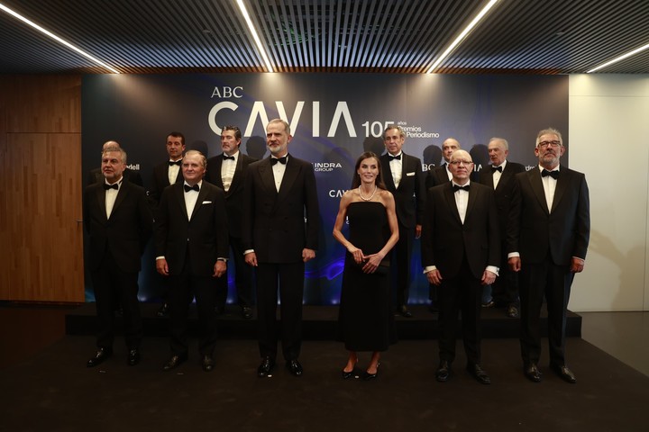 Jorge Fernández Díaz recibió el prestigioso premio Mariano de Cavia de manos de los reyes de España. Foto: Matías Nieto Koenig.