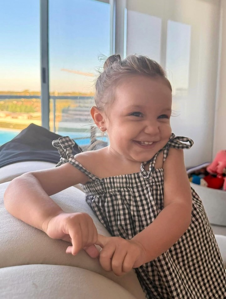 Alex Caniggia y Melody Luz mostraron la cara de su hija Venezia por primera vez. Foto: Instagram