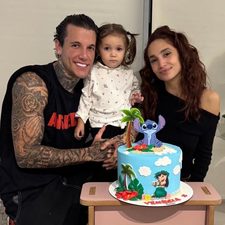 La torta de Lilo y Stitch de Venezia en su cumple. Foto: Instagram