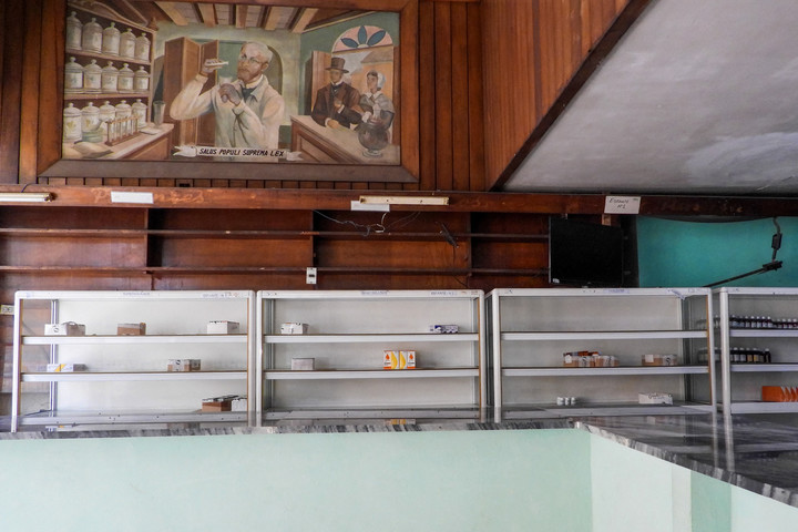 Los medicamentos escasean en las farmacias de La Habana y de otras ciudades de Cuba. Foto: AFP 