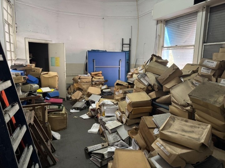Estado en el que se encontraron las oficinas de la Sede Mitre primer piso sector frente.